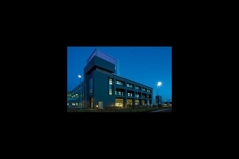 Oxford's energy efficient Churchill Hospital Archive Titles Building